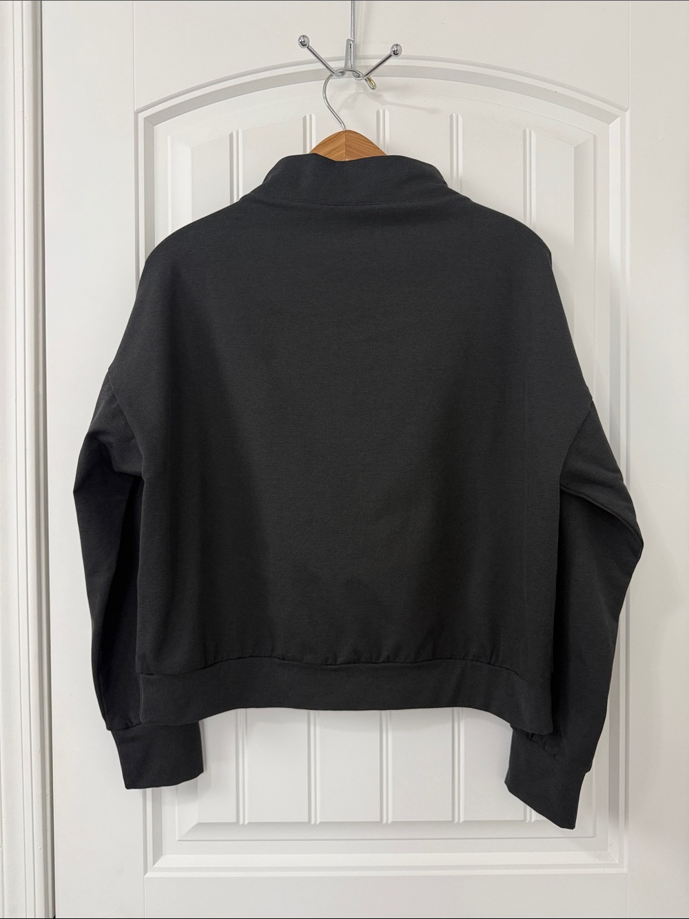 Vuori Women’s Granite Funnel Neck Sweatshirt Size S - Picture 2 of 11